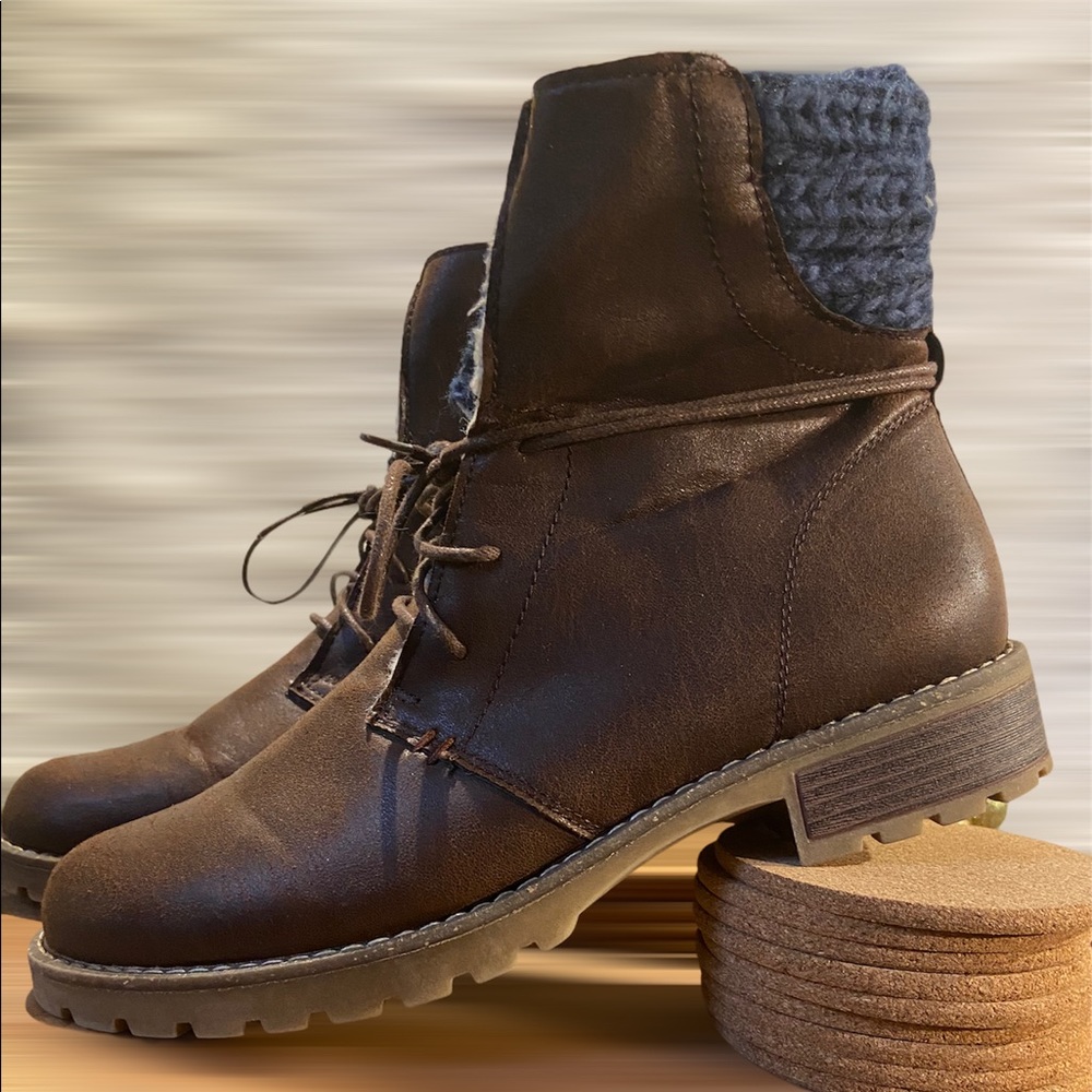 Brown Muk Luks Boots, Sz 10